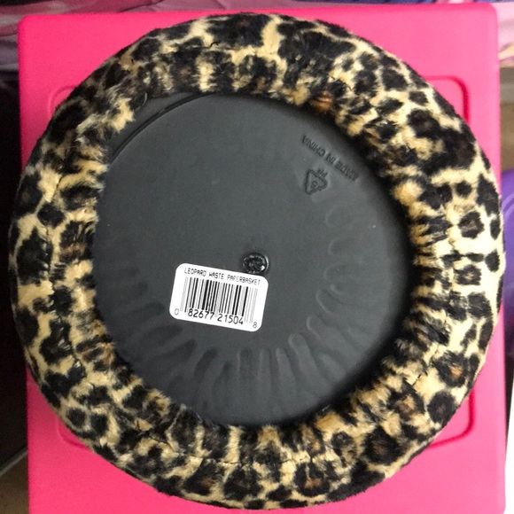🗑Rare Faux Fur Leopard Print Sleeve Trash Bin🗑 - Picture 4 of 7